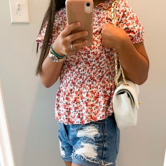 Floral blouse - Picture 2 of 3